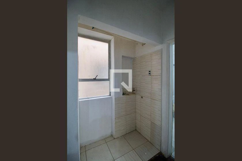 Apartment, 72 m², with wood or laminate floors — photo 3