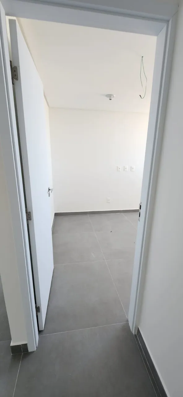 3-bedroom apartment in a building with a gym — photo 10