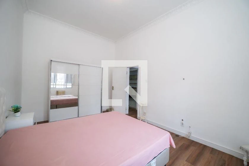 Apartment, 90 m², with wood or laminate floors — photo 17