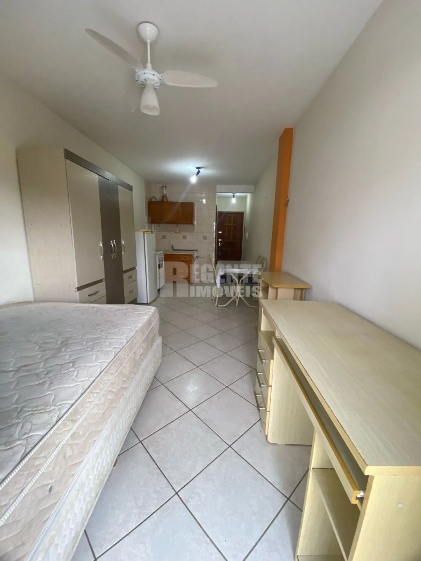 Furnished 1-bedroom apartment with a balcony — photo 2