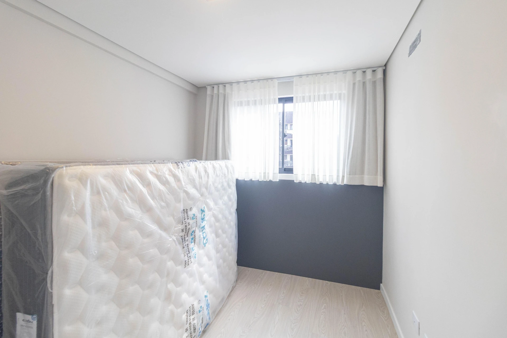 2-bedroom apartment with a washing machine in Curitiba — photo 14