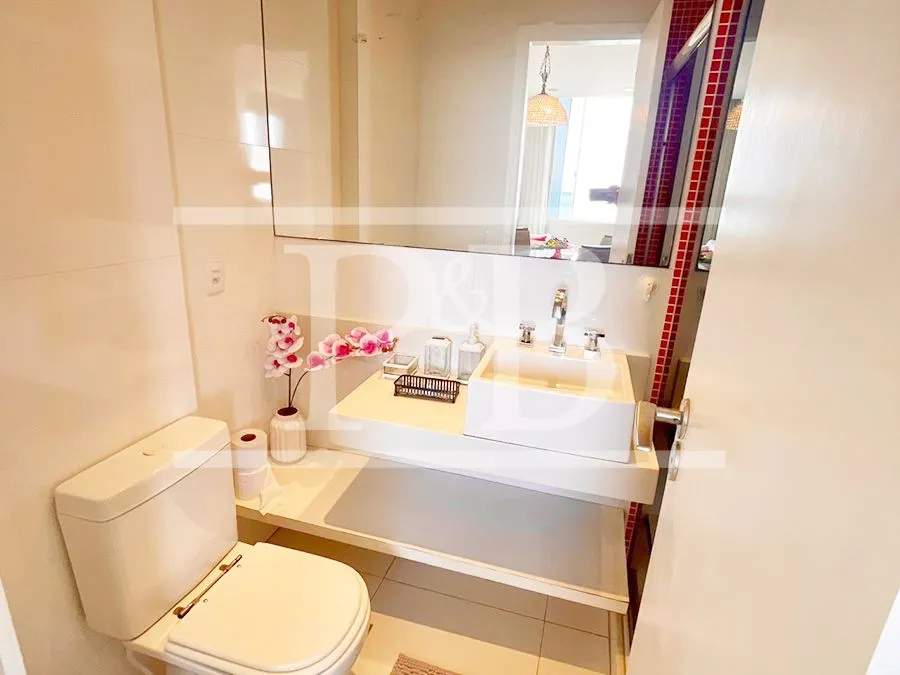 Furnished 3-bedroom apartment with 3 bathrooms — photo 17