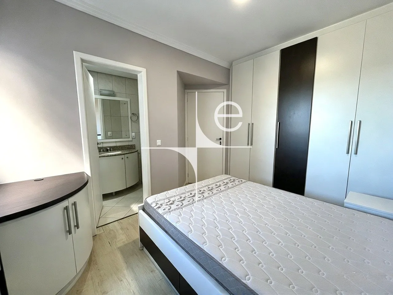 3-bedroom apartment with a washing machine — photo 7