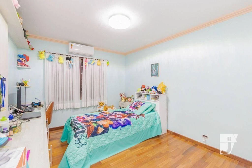 Ванна та 4 спальні: будинок 258 м² — photo 7