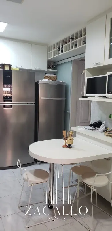 Apartamento mobiliado com 4 quartos e 5 banheiros — photo 22