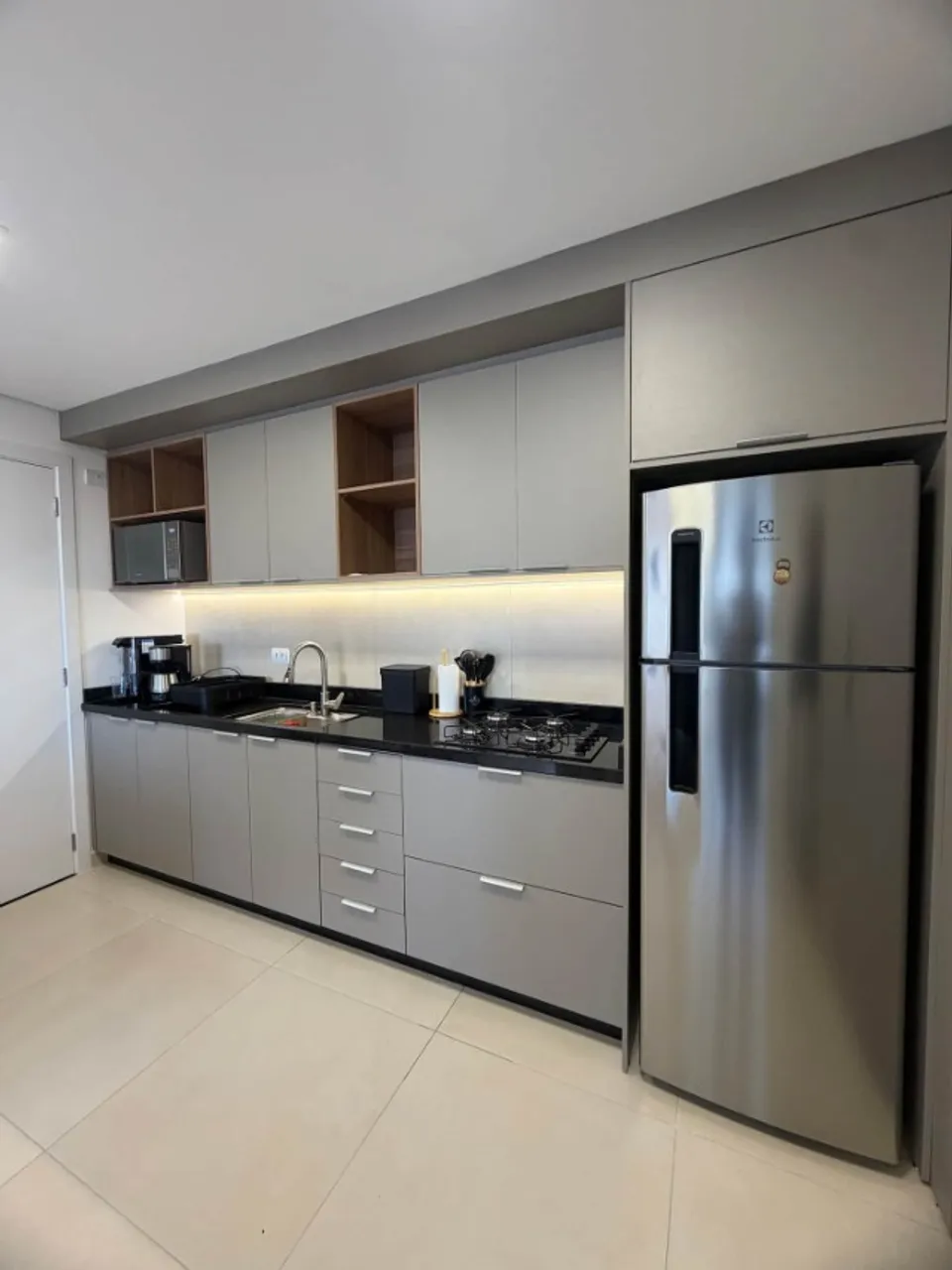 Furnished 1-bedroom apartment with a fixed parking spot — photo 6