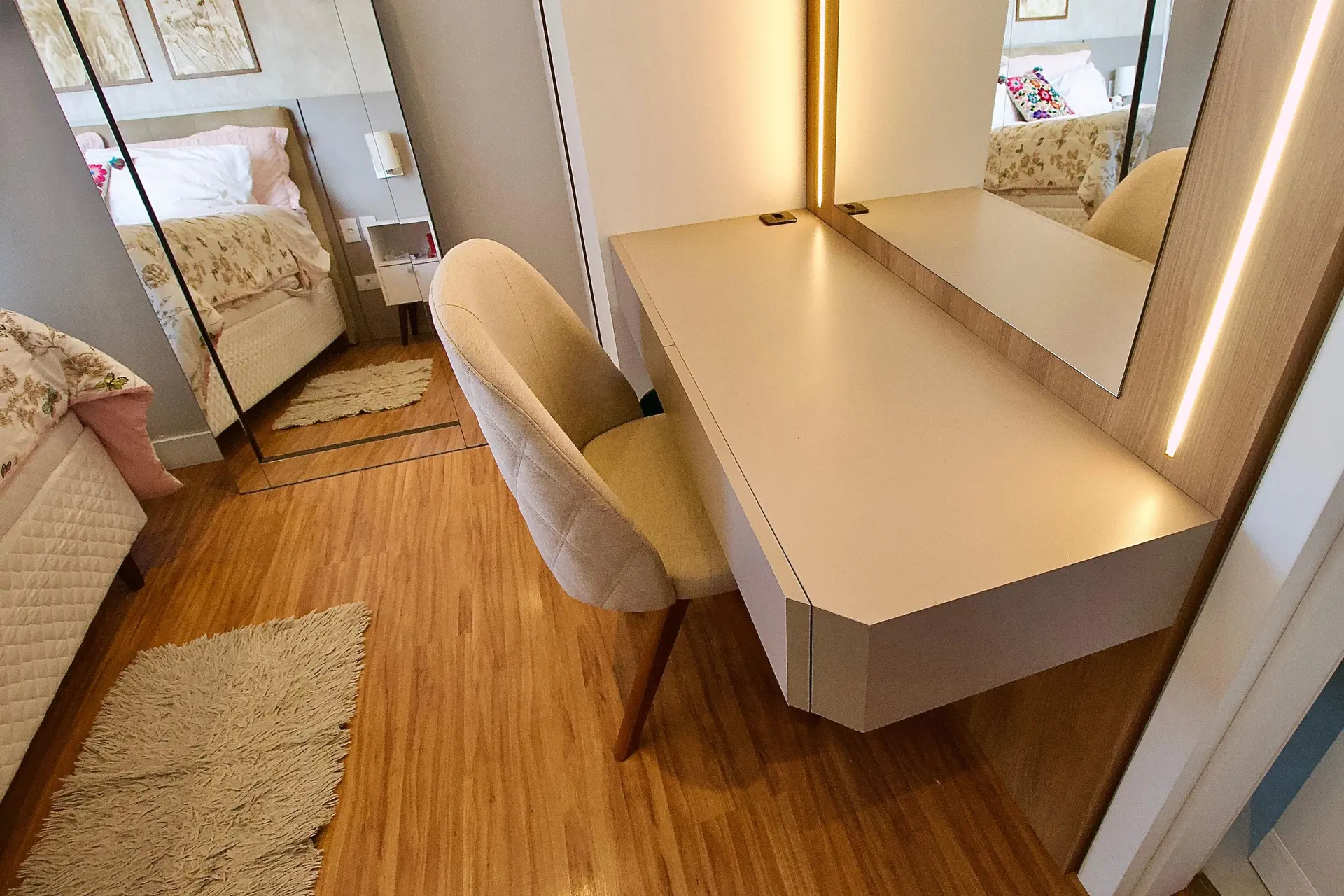 Квартира 80 м² з панорамними вікнами та заскленим балконом — photo 18