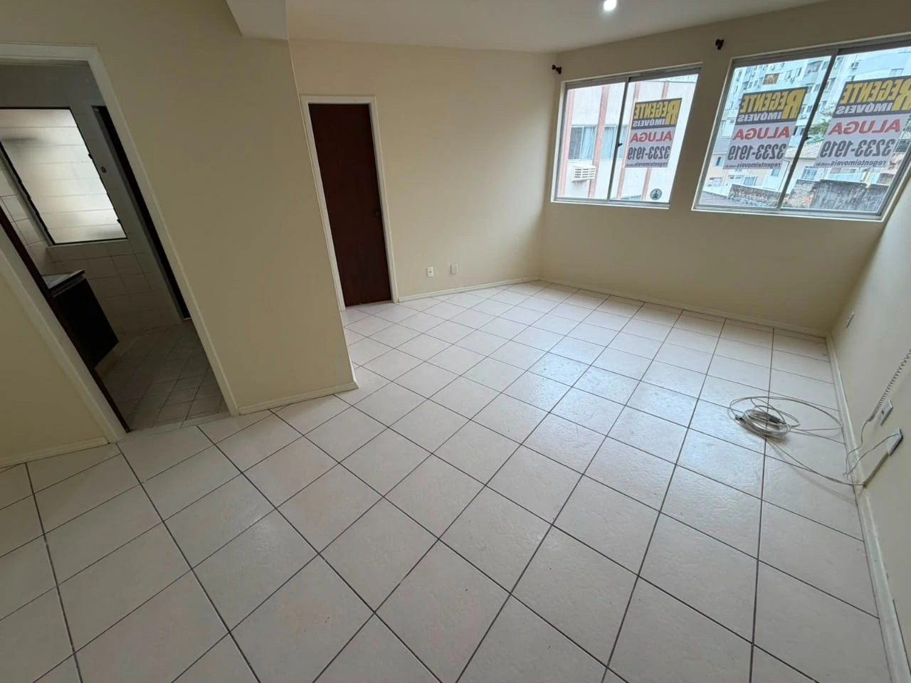 Studio with 1 bedroom and 1 bathroom, no parking — photo 2