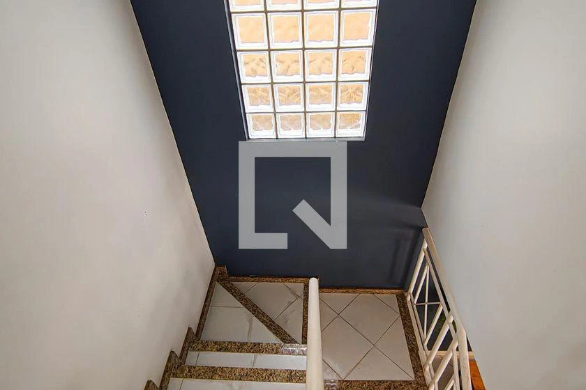 Casa com 6 quartos e 300 m², vaga incluída — photo 7