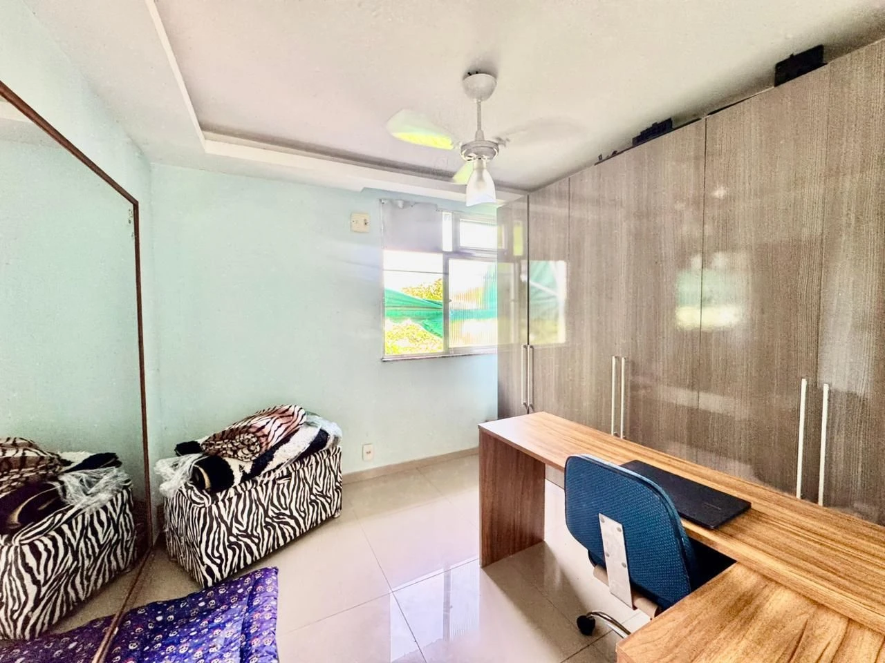 Casa mobiliada com 2 quartos e cozinha com fogão a gás — photo 6