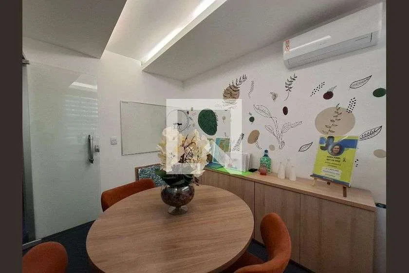 Квартира 120 м² з 2 спальнями та компактною кухнею — photo 2