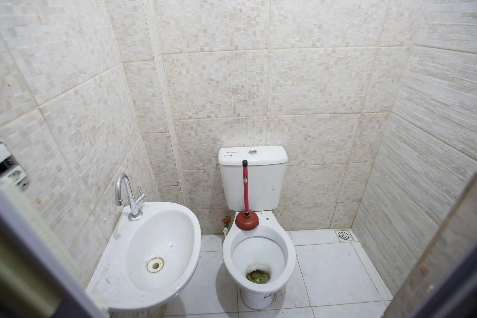 Unfurnished studio with 1 bedroom and 1 parking spot — photo 4