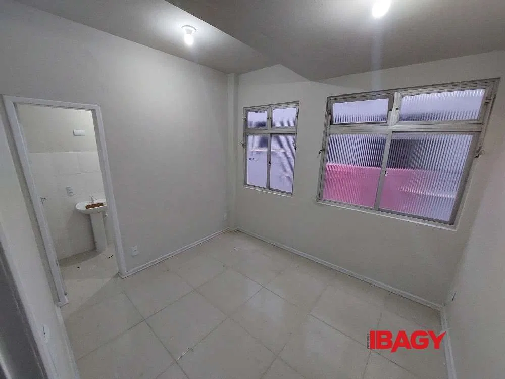 3-bedroom apartment, 1 with its own bathroom, 110 m²