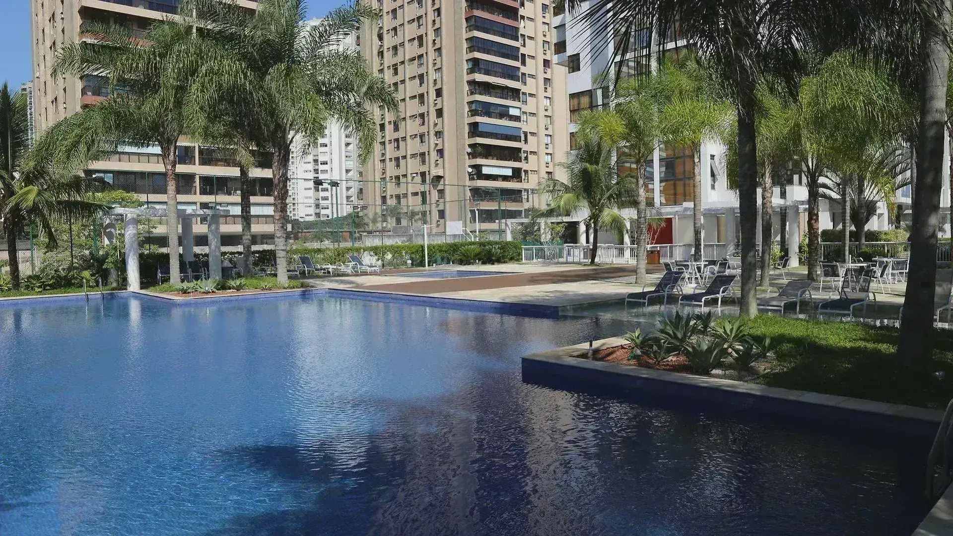 Apartamento mobiliado com 3 suítes e 3 vagas — photo 48