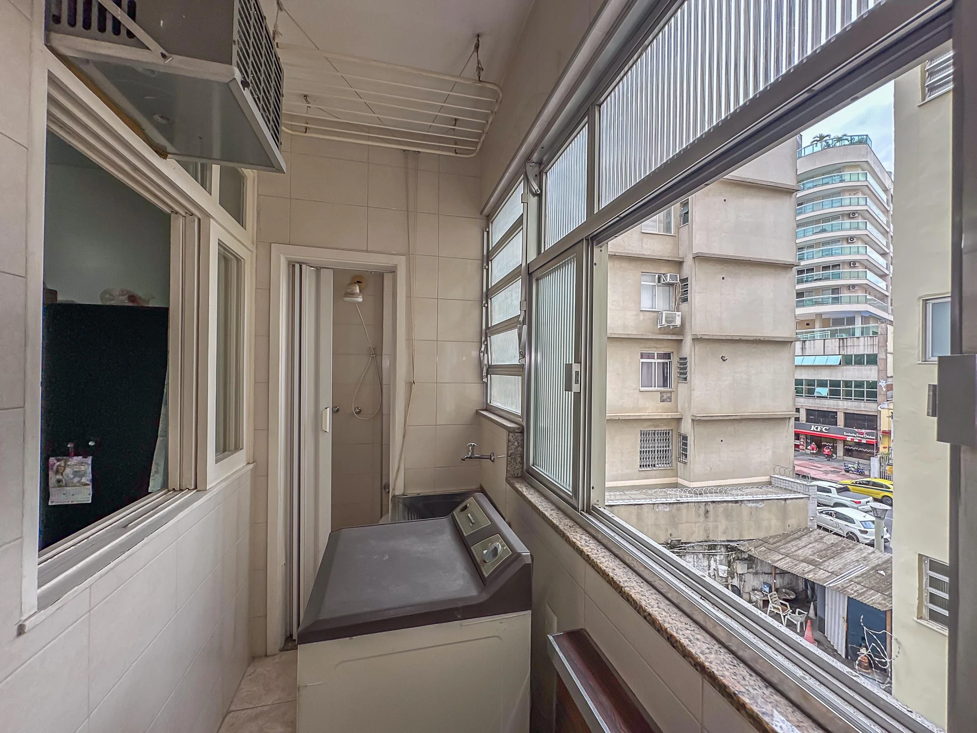 Apartamento mobiliado com 2 quartos e 1 banheiro — photo 36