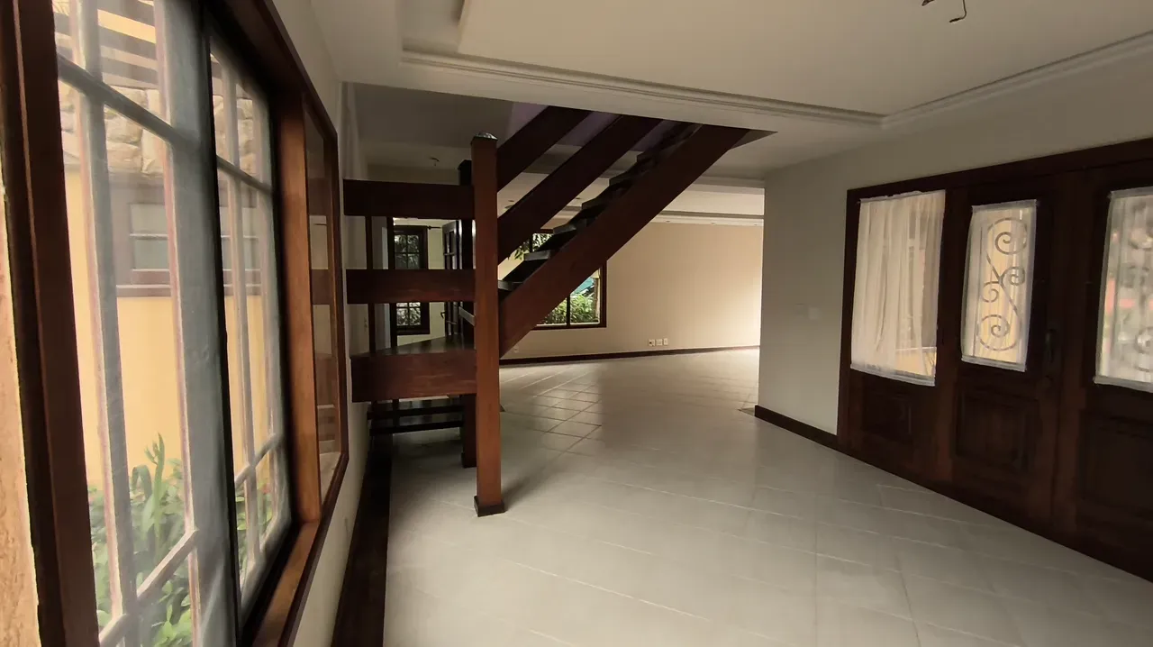 115 m² house with a grill on the balcony and a bathtub — photo 11