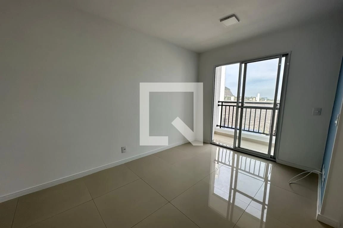 Furnished apartment, 50 m², with a glass-enclosed balcony — photo 9