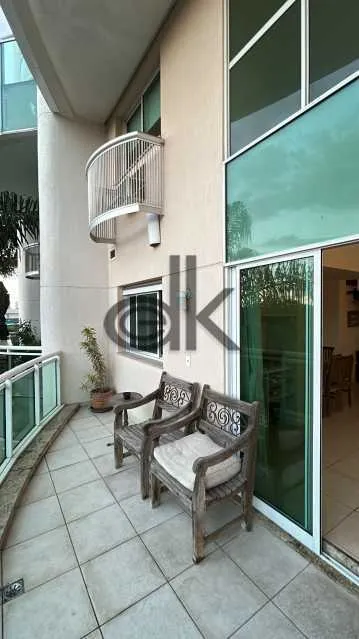 Apartamento com 1 quarto e 2 banheiros e vaga — photo 2