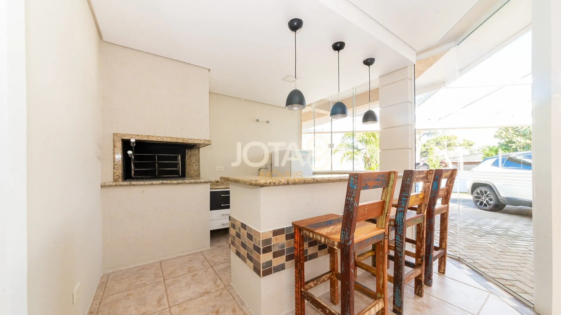 House with 3 bedrooms, 345 m² and 6 parking spaces — photo 54