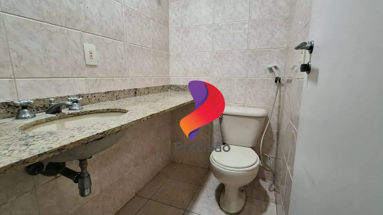 2-bedroom apartment with balcony — photo 12