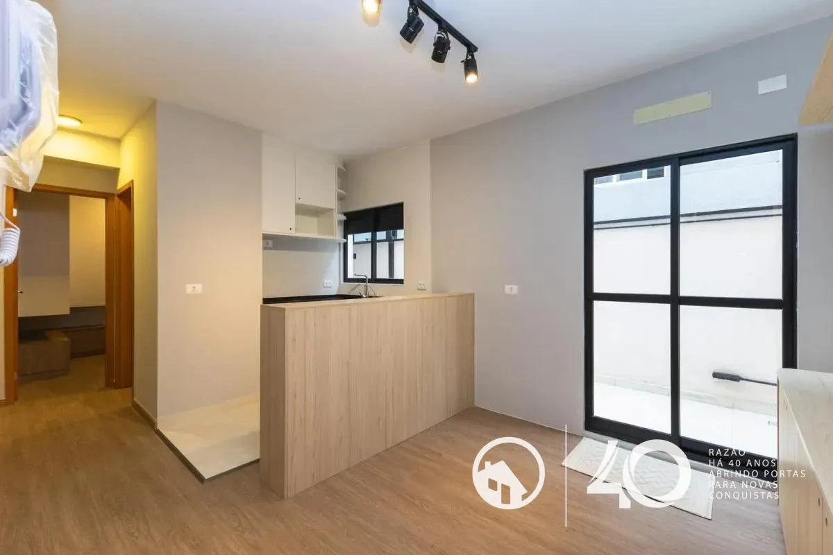58 m² apartment with open-plan kitchen and 1 bedroom — photo 2