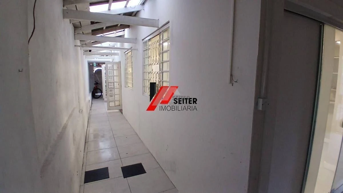 4-bedroom house with a home office in Florianópolis — photo 36