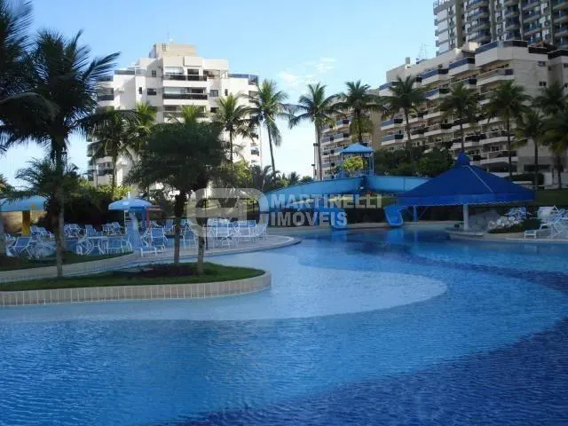 Furnished 2-bedroom apartment with 1 suite and 4 bathrooms — photo 22