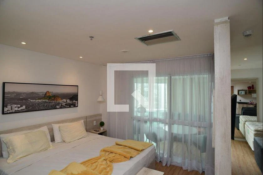Rental apartment with 1 bedroom and 52 m² — photo 12