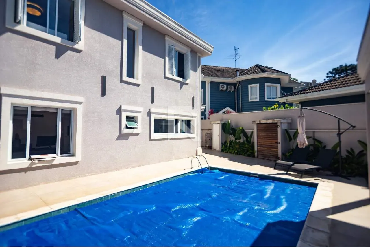 House with 4 en-suite bedrooms and private BBQ — photo 32