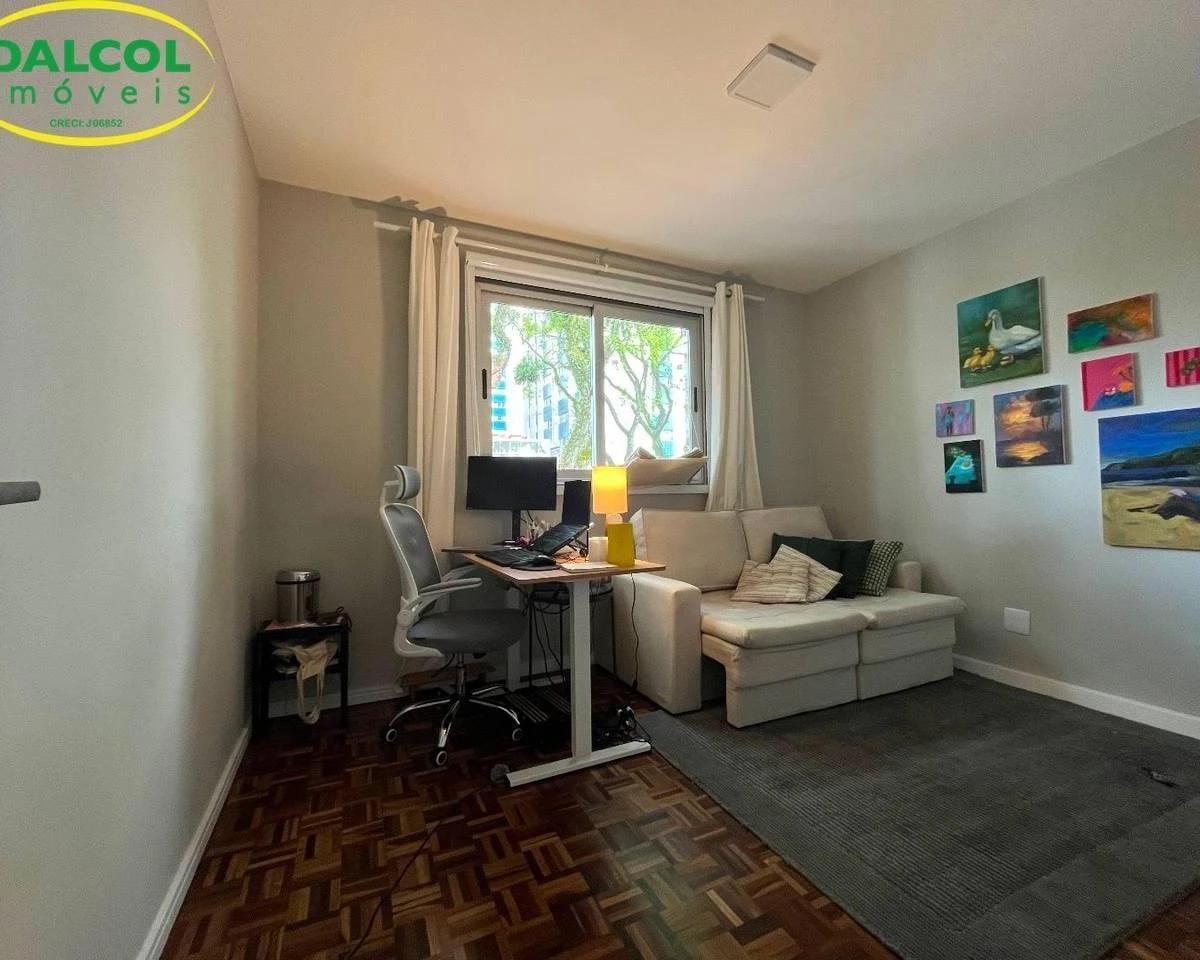 3-bedroom apartment with a washing machine — photo 10