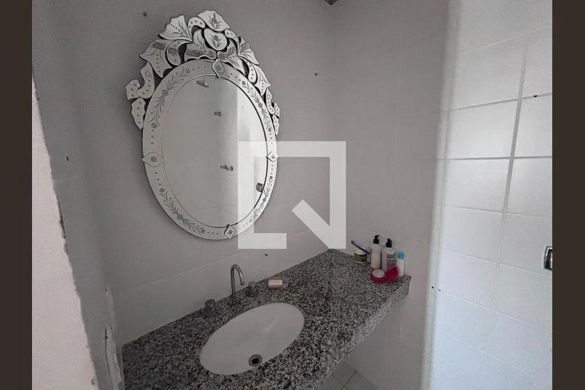 Furnished 4-bedroom apartment with gas-stove kitchen — photo 47