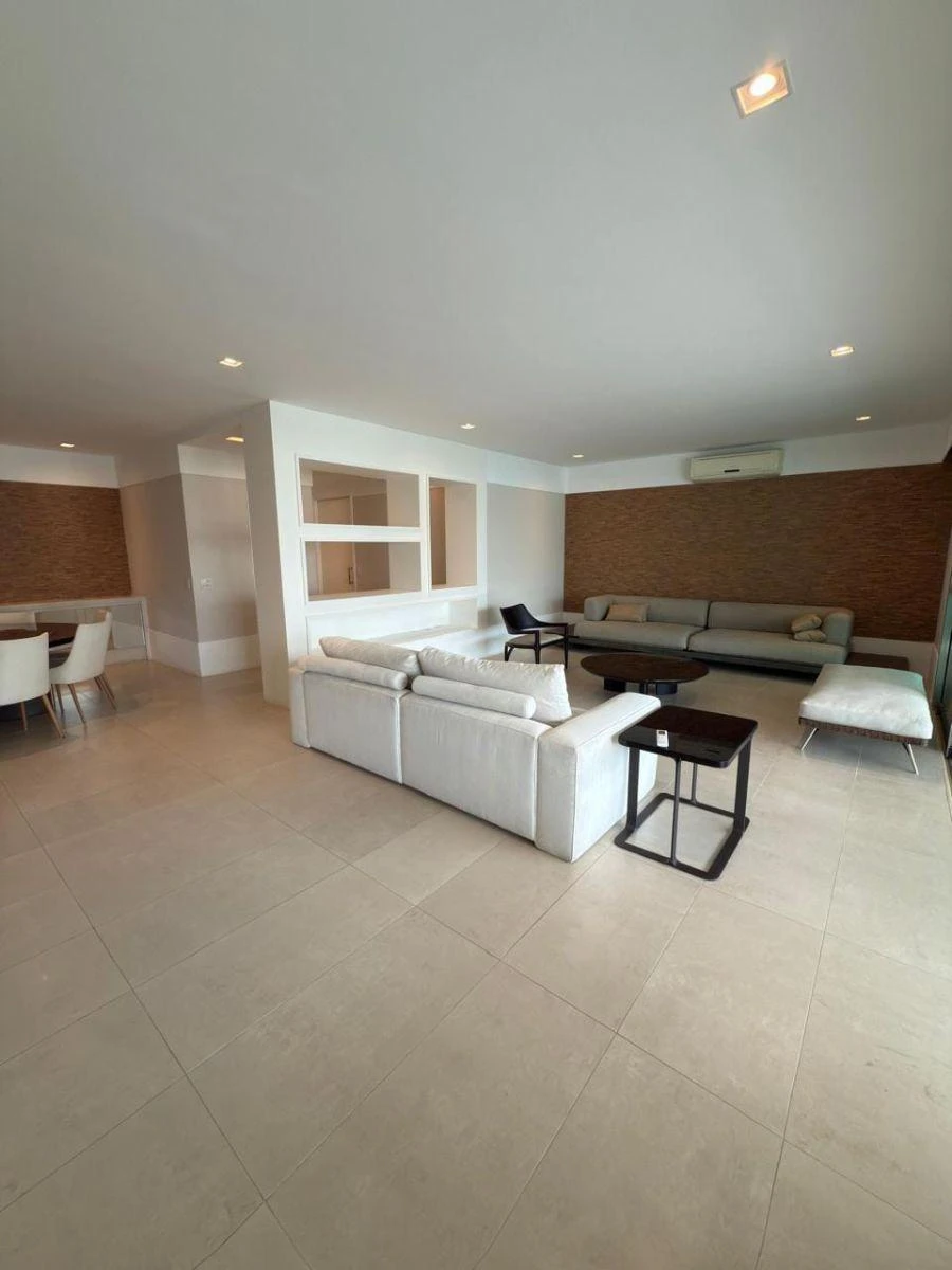 294 m² apartment with 4 suites and an open-plan kitchen — photo 9