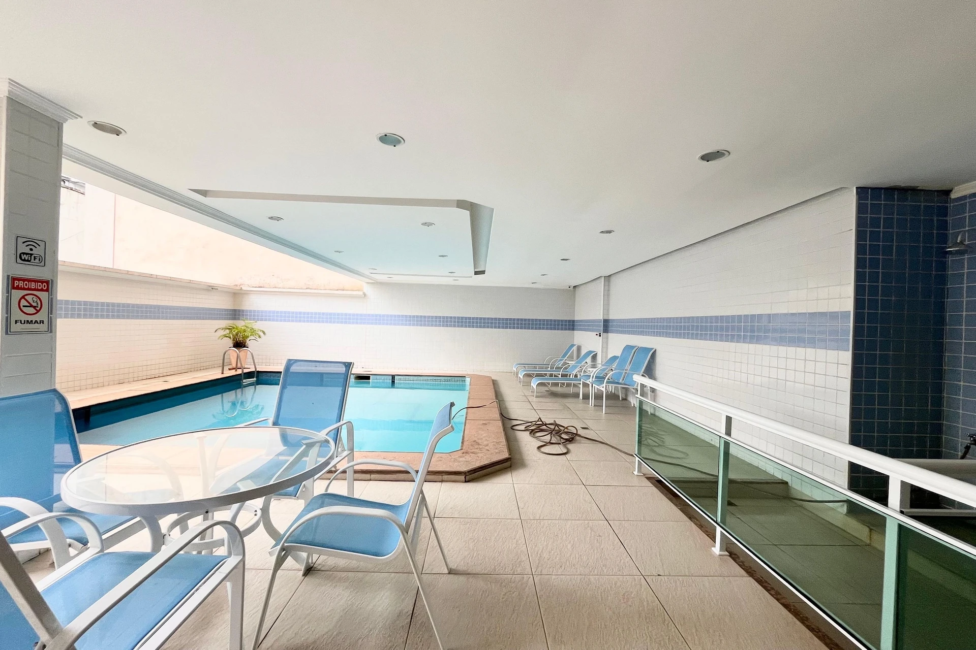2-bedroom apartment with 1 bathroom and a balcony — photo 23