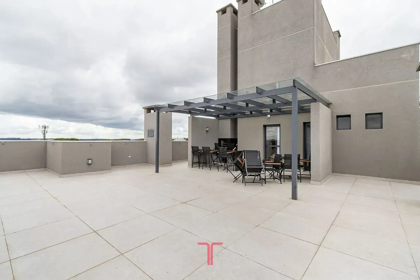 Furnished 1-bedroom apartment with 34 m² and balcony — photo 44