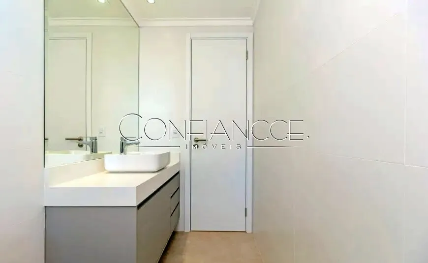 Apartment with 4 bedrooms and 2 en-suite suites — photo 22