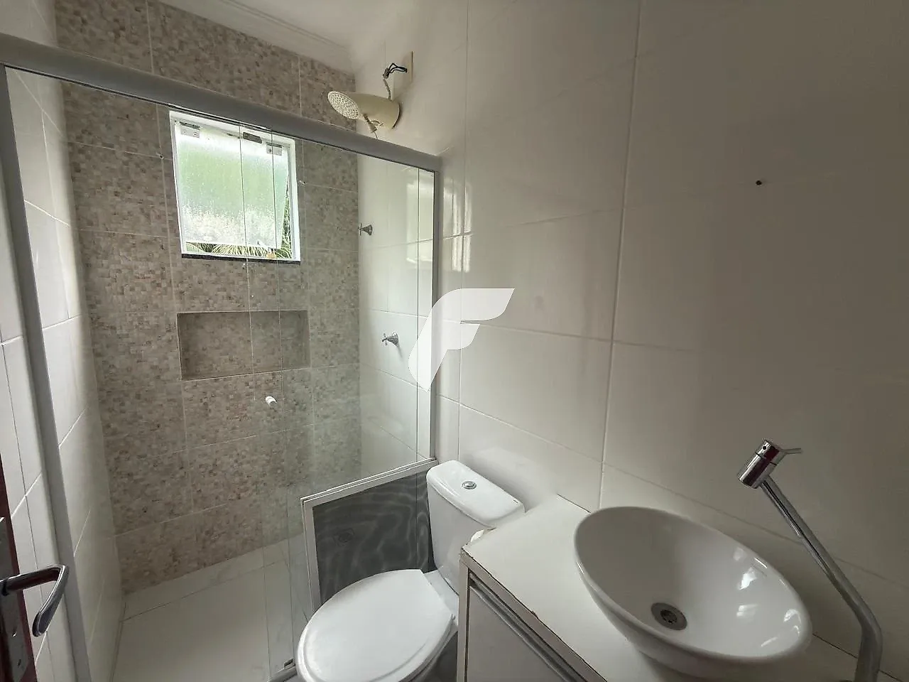 Apartamento de 86 m² con 3 dormitorios y 1 plaza — photo 9