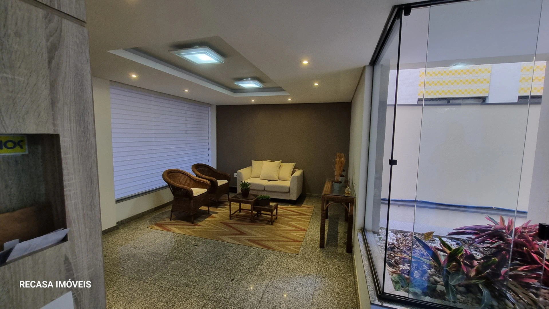 2-bedroom apartment with a washing machine in Curitiba — photo 25