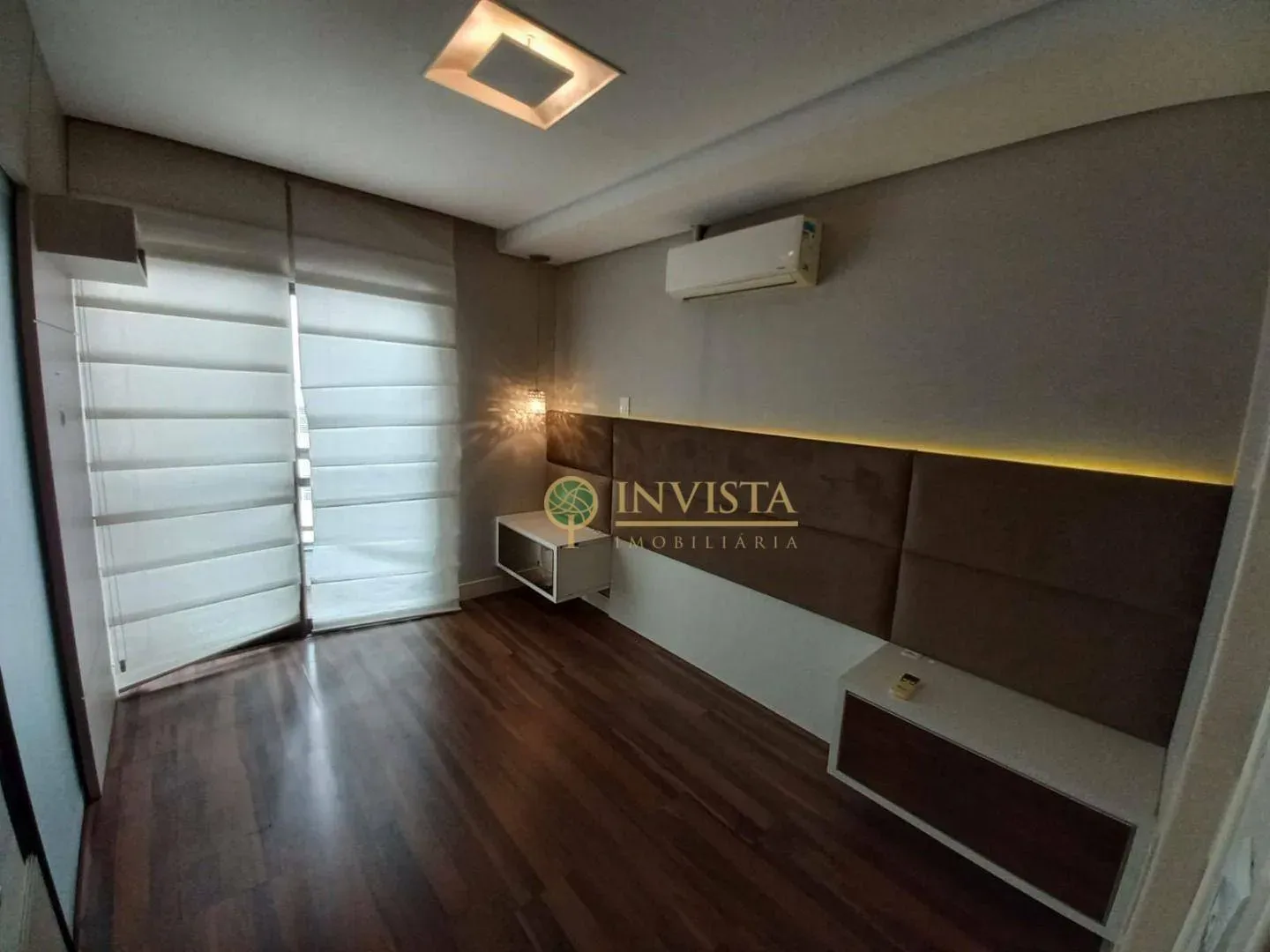 3-bedroom apartment in a building with a pool