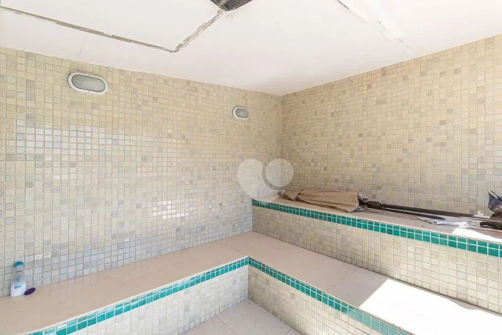 Furnished 574 m² apartment with 4 en-suite bedrooms — photo 15
