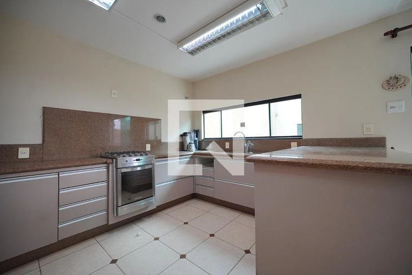 3 quartos e vista para a água: casa de 407 m² — photo 2