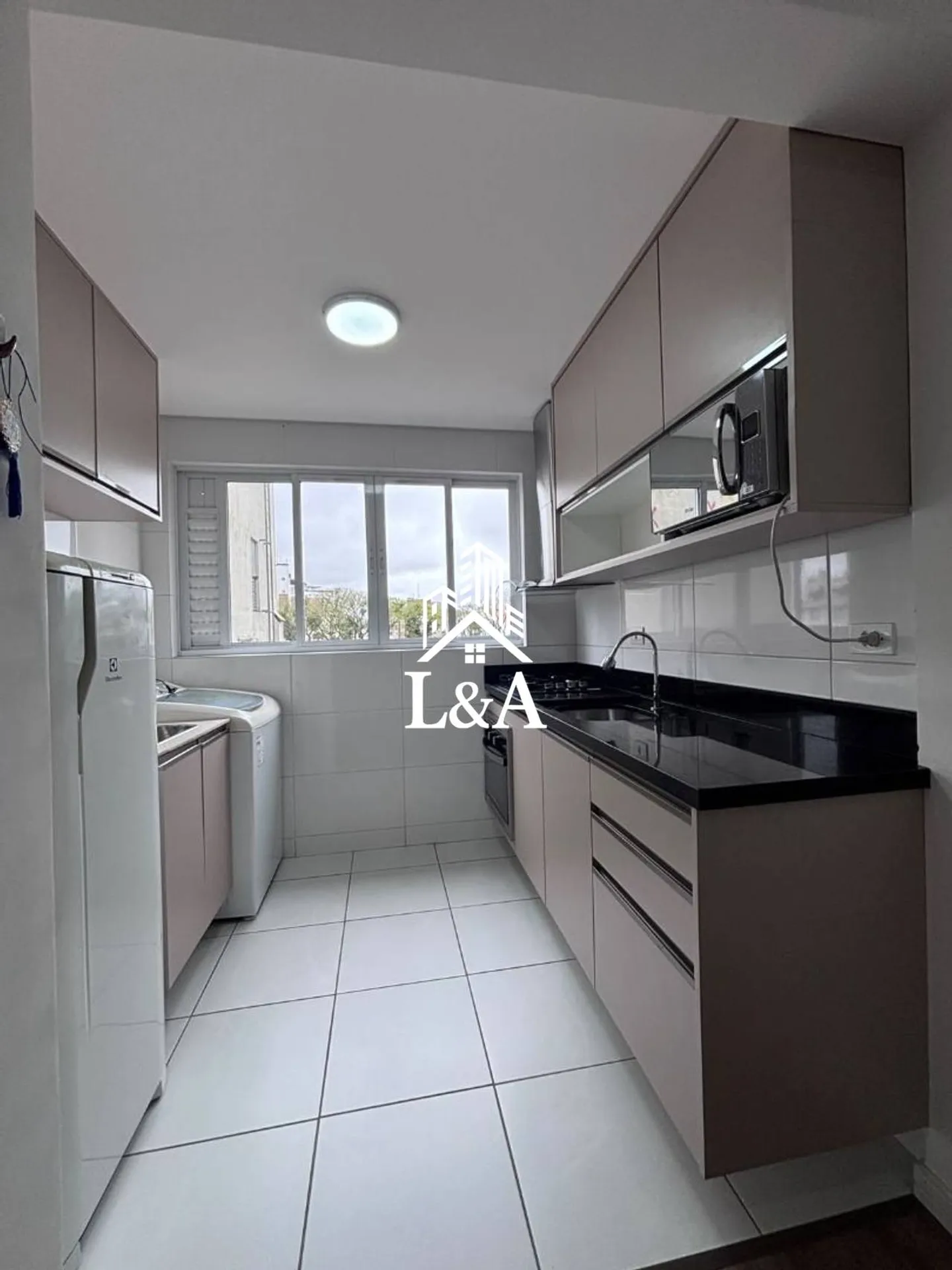 Furnished apartment, 47 m², with a washing machine — photo 11