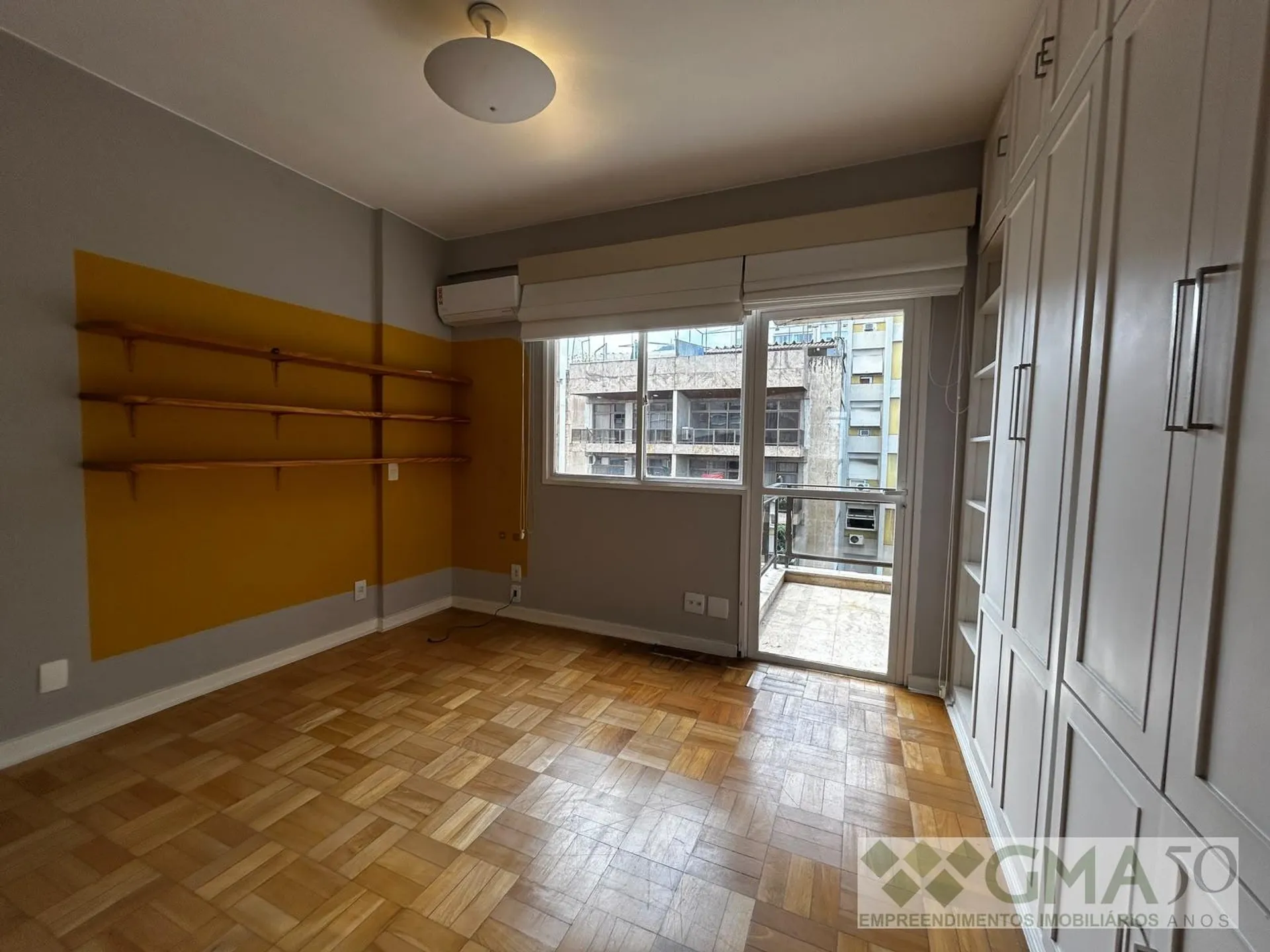 Рабочее место и 2 спальни: квартира 145 м² — photo 3