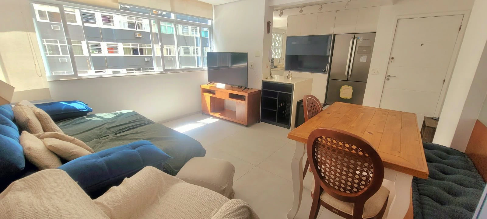 3-bedroom apartment with a washing machine — photo 8