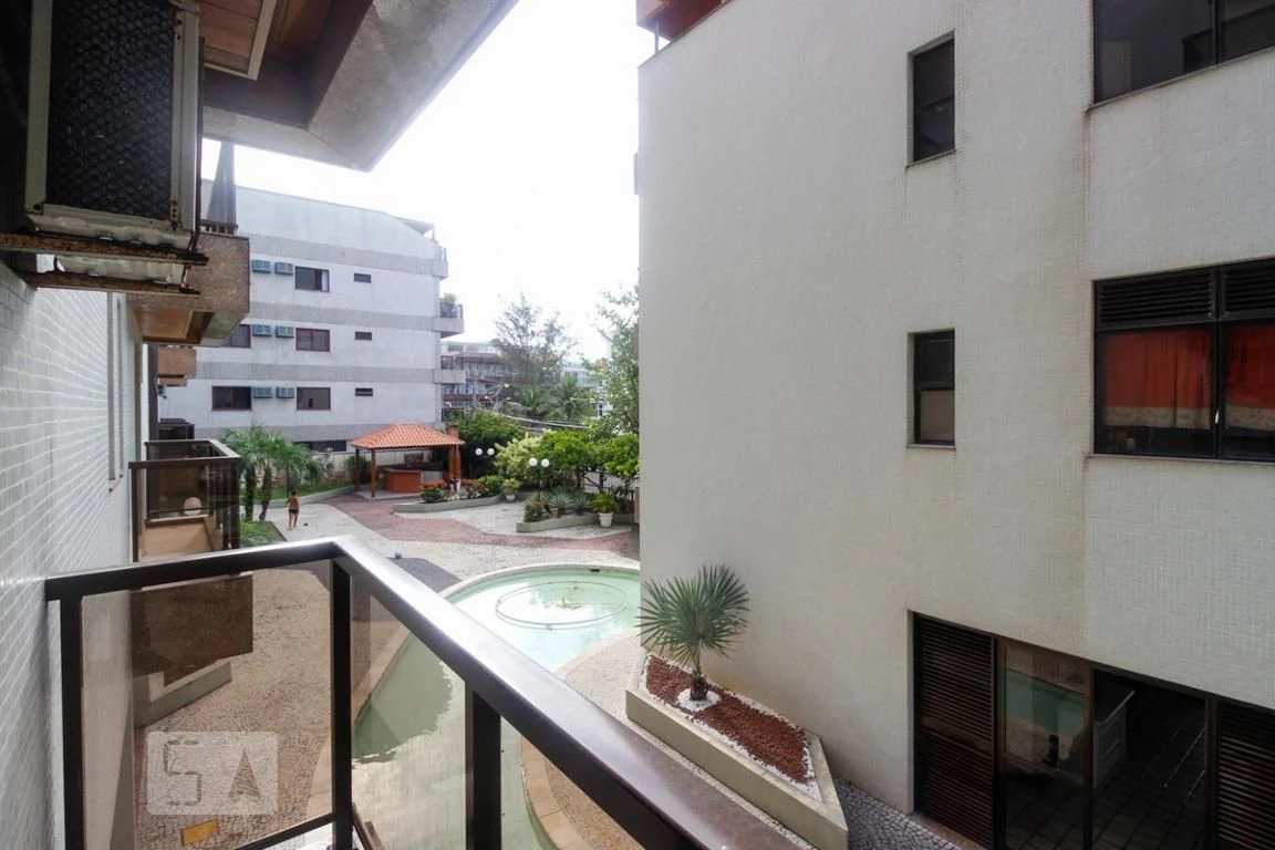 Furnished apartment, 90 m², with a glass-enclosed balcony — photo 52