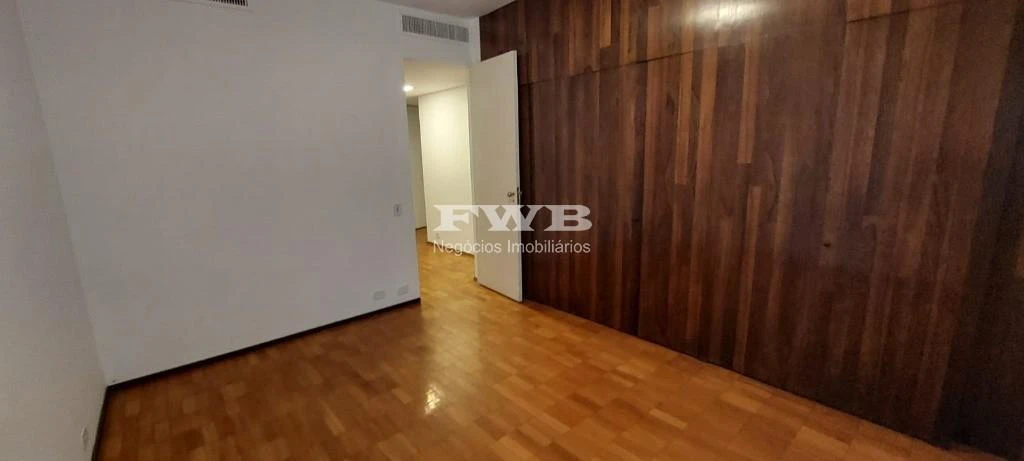 Apartamento de 360 m² con 3 suites y 2 plazas de garaje — photo 15