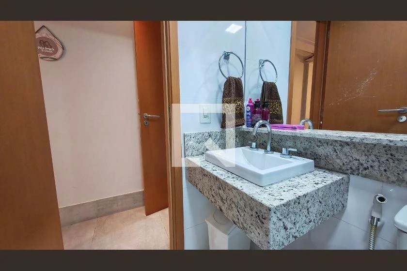Furnished apartment, 160 m², with a glass-enclosed balcony — photo 29