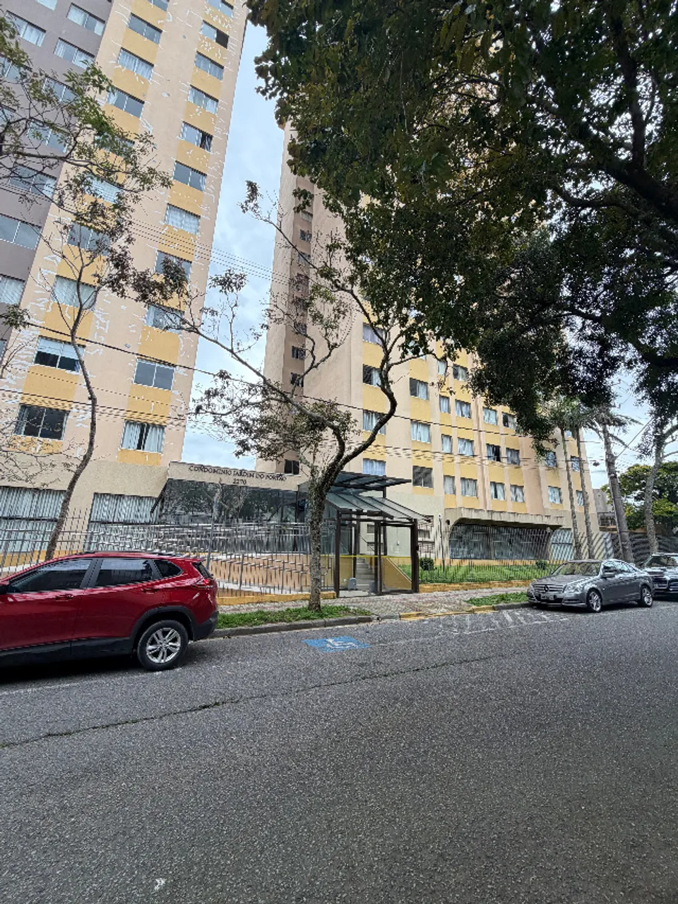 3-bedroom apartment with a washing machine in Curitiba — photo 9