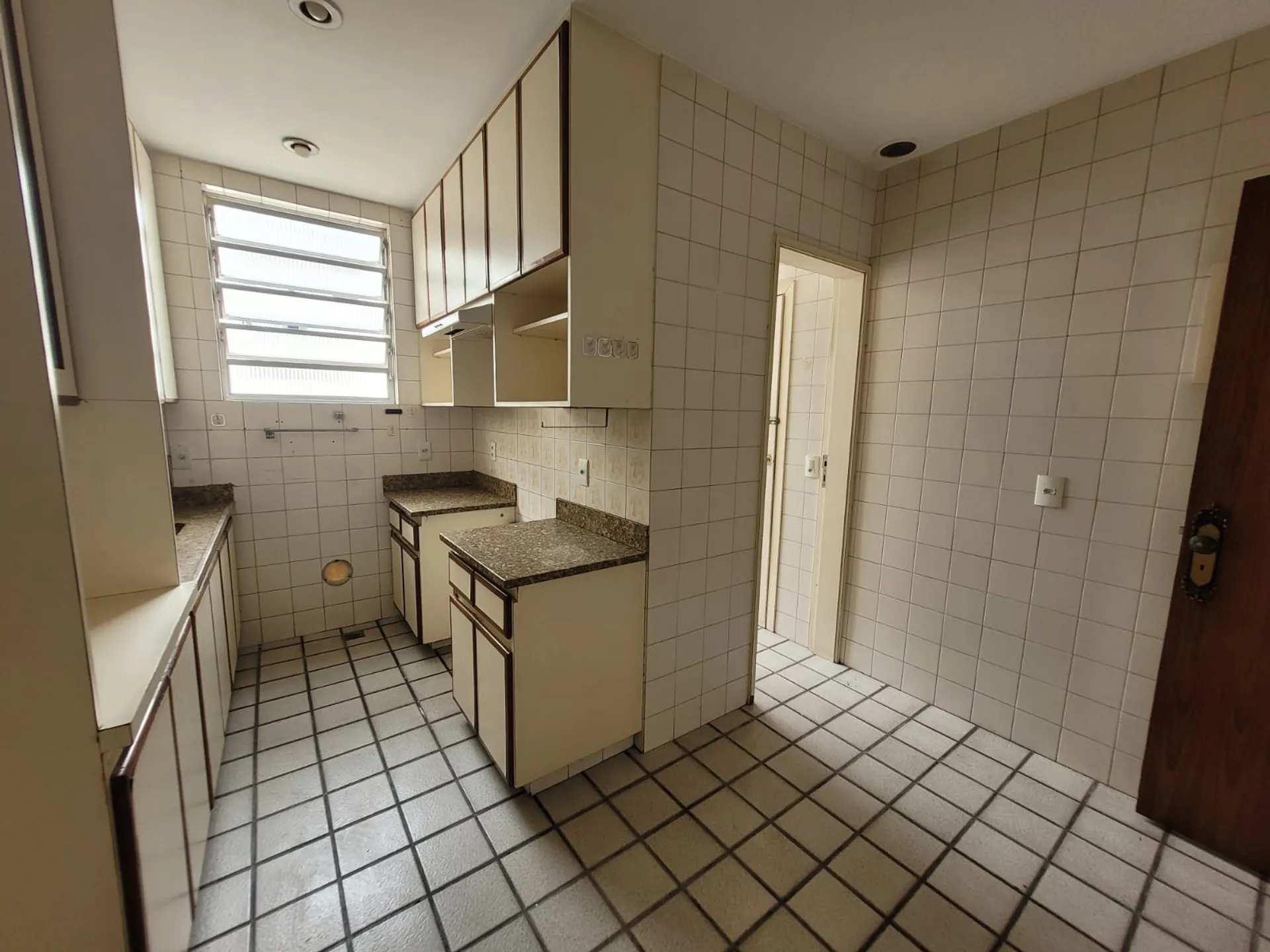 Квартира 80 м² з видом на гори та робочим місцем — photo 9