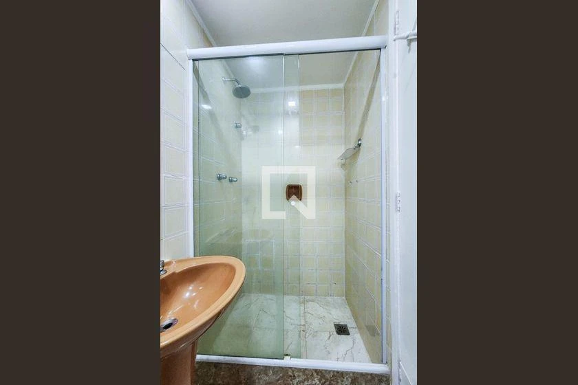 Apartamento de 2 quartos em condomínio com piscina — photo 31