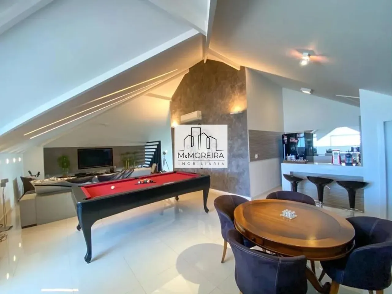 650 m² house with 5 bedrooms and 5 bathrooms — photo 12